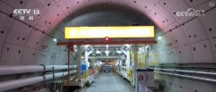 “五一”假期 劳动者们用现实步履谱写新